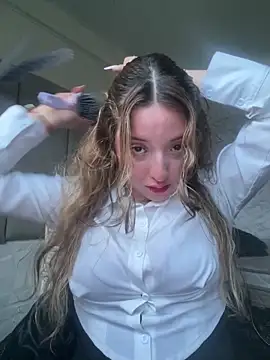 Baby  Otaku online show from February 10, 10:58 pm