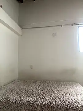 Mia  Gray online show from January 9, 5:04 pm