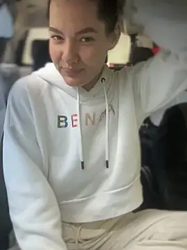 MeekyRich online show from September 21, 1:40 am