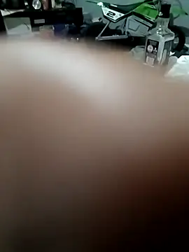 Snapshot of Tattyrob87 chatting on March 21, 5:21 am Tattyrob87 online show from March 21, 5:21 am