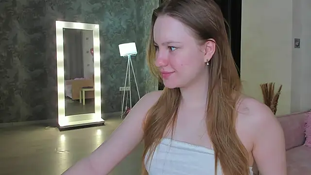 Candy Cansew online show from May 31, 1:03 am