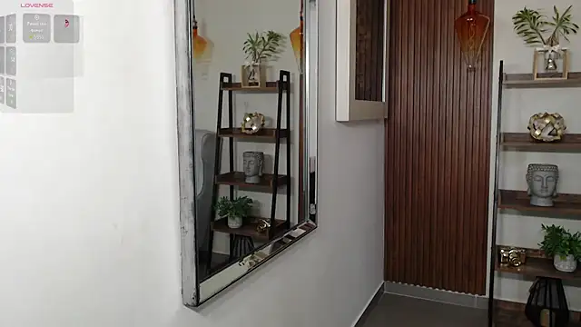  Victoria Collins online show from December 16, 11:04 am