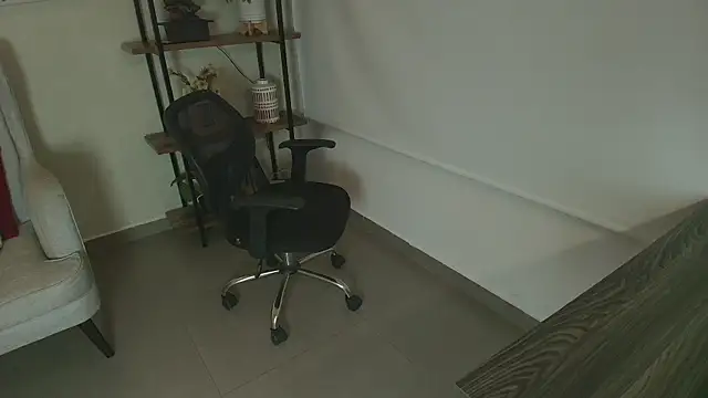  Victoria Collins online show from July 15, 11:04 am