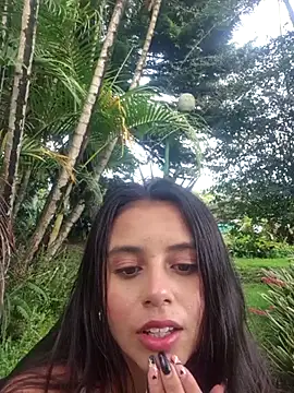 Snapshot of Lunaluxe1001 chatting on November 11, 1:11 pm Lunaluxe1001 online show from November 11, 1:11 pm