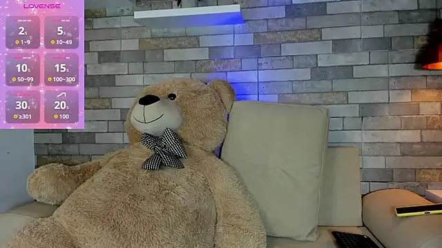 DixyPalmer online show from November 6, 7:37 pm