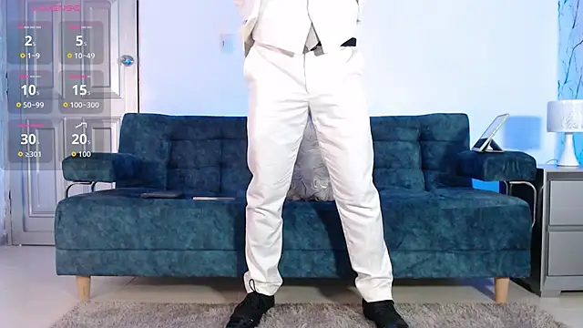 Snapshot of samuelcoopeer chatting on October 9, 12:36 pm samuelcoopeer online show from October 9, 12:36 pm