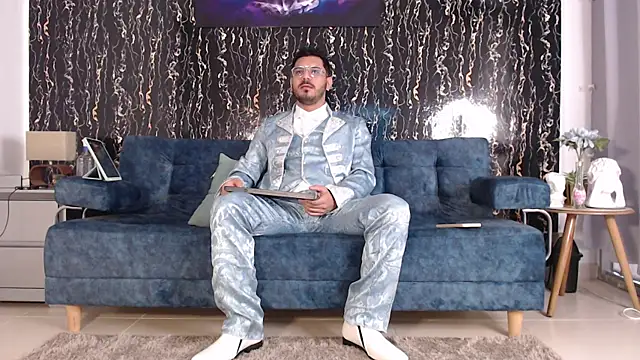 Snapshot of samuelcoopeer chatting on November 13, 1:21 pm samuelcoopeer online show from November 13, 1:21 pm