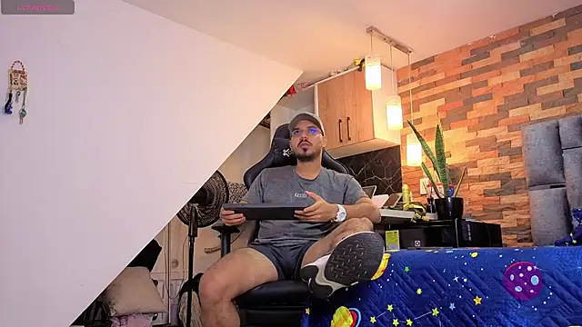 samuelcoopeer online show from February 21, 3:46 pm