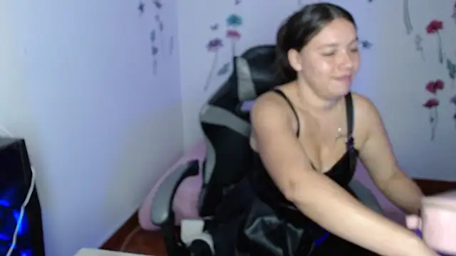 mariaana  222 online show from February 22, 4:46 am