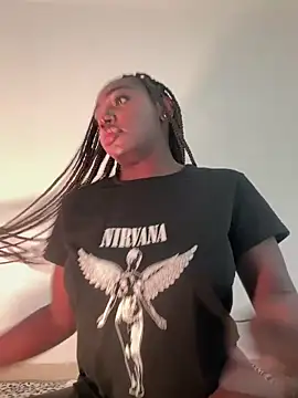 alissradiante1 online show from February 14, 3:36 am