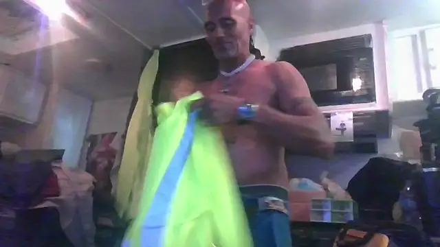 Snapshot of badboy2u2025 chatting on November 9, 8:07 pm badboy2u2025 online show from November 9, 8:07 pm