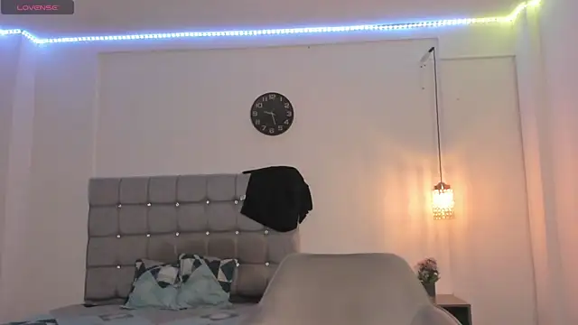 Snapshot of Santy_Stump chatting on November 23, 8:08 pm Santy Stump online show from November 23, 8:08 pm