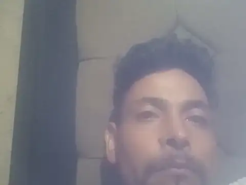 ConfidedAward online show from December 17, 9:48 am