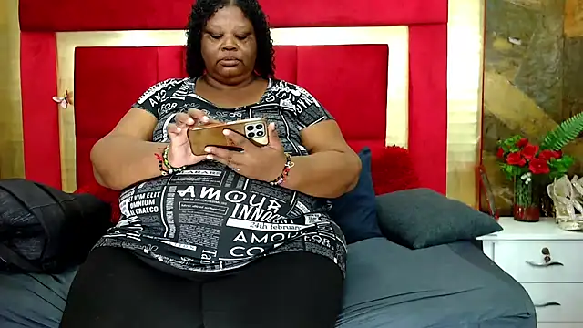 Exoticbigmandy online show from July 31, 2:16 pm