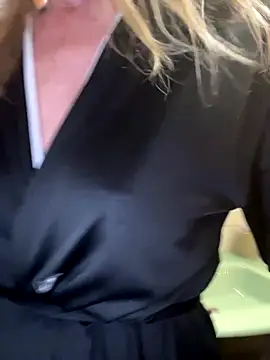 LucyLingerie78 online show from November 24, 7:46 pm