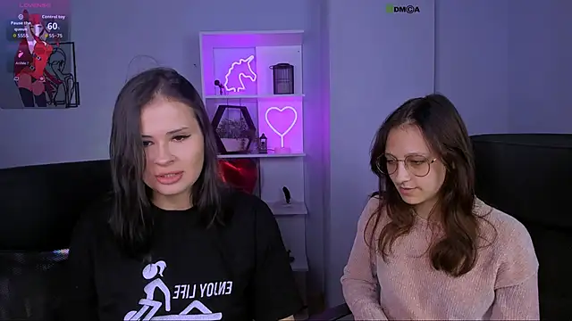 Snapshot of jeren_smile chatting on November 18, 9:19 pm jeren smile online show from November 18, 9:19 pm