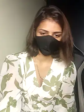 Snapshot of Isha_Sax chatting on October 14, 7:31 am Isha Sax online show from October 14, 7:31 am
