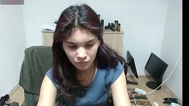 Snapshot of MalloryMyers chatting on November 17, 8:14 pm MalloryMyers online show from November 17, 8:14 pm