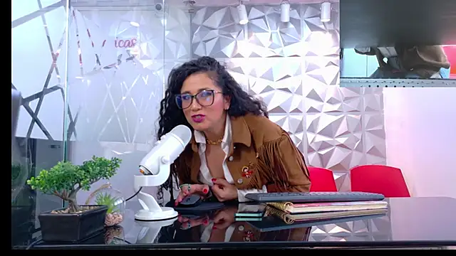 Dakota Rainbow22 online show from February 17, 5:41 pm