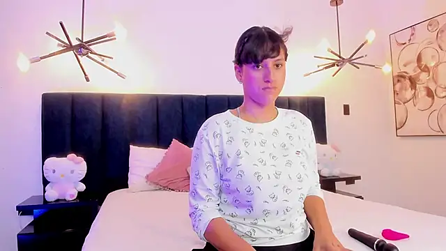 niia7 online show from September 16, 7:37 pm