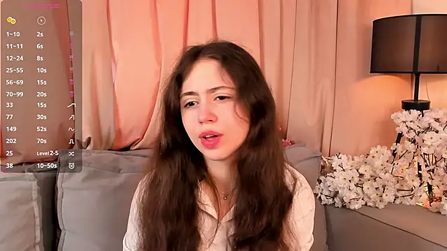 Snapshot of JulianaChapel chatting on September 9, 8:25 am JulianaChapel online show from September 9, 8:25 am