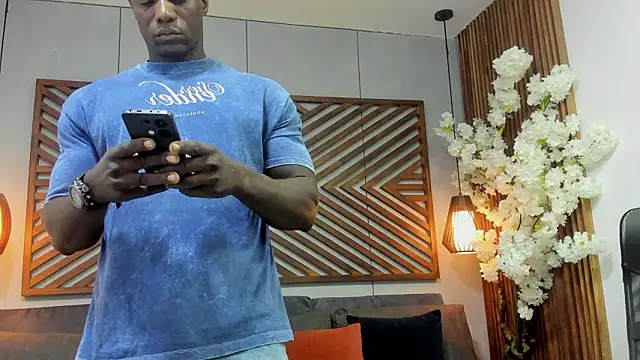 MarcusBlack  online show from February 14, 12:13 pm