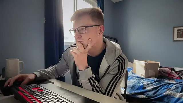 lustylyndon online show from May 20, 3:18 pm
