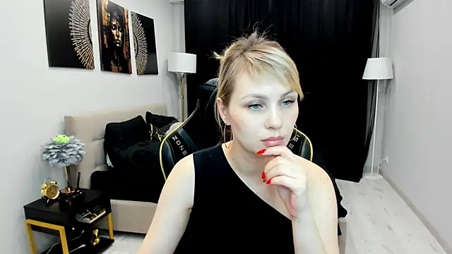 LindaSandy 1 online show from March 7, 7:38 am