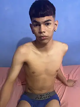 Baby boy14 online show from July 16, 2:50 am