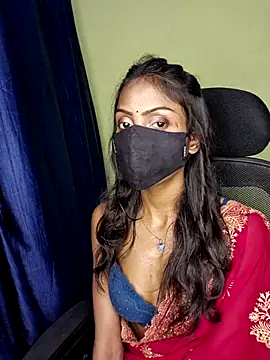 Snapshot of Riya_R24 chatting on May 25, 3:29 pm Riya R24 online show from May 25, 3:29 pm