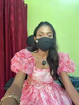 Snapshot of Riya_R24 chatting on July 27, 1:40 pm Riya R24 online show from July 27, 1:40 pm