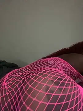 Snapshot of lovergirll555 chatting on December 4, 8:23 am lovergirll555 online show from December 4, 8:23 am