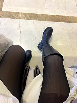 xiaoyuan01 online show from January 19, 1:42 am