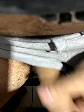 Snapshot of uto857 chatting on October 2, 1:51 pm uto857 online show from October 2, 1:51 pm