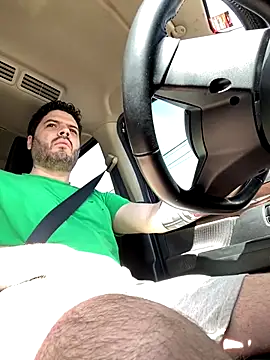 Snapshot of uto857 chatting on November 16, 3:28 pm uto857 online show from November 16, 3:28 pm