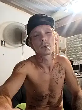 Snapshot of mastertrap chatting on September 25, 6:50 am mastertrap online show from September 25, 6:50 am