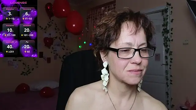 Snapshot of Ronda_Roni chatting on February 14, 3:09 pm Ronda Roni online show from February 14, 3:09 pm