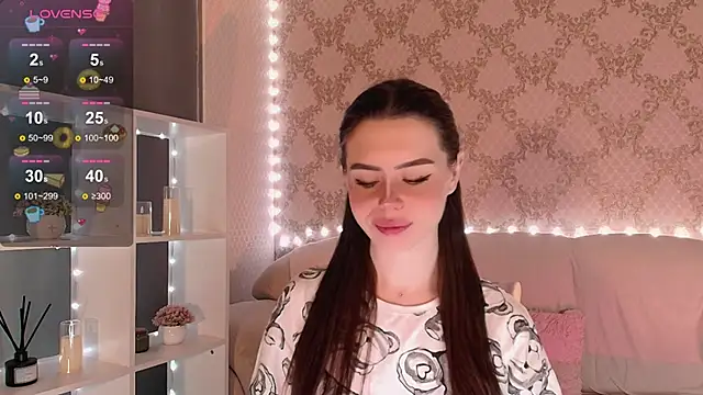 Snapshot of HolyMiax chatting on December 4, 3:05 am HolyMiax online show from December 4, 3:05 am