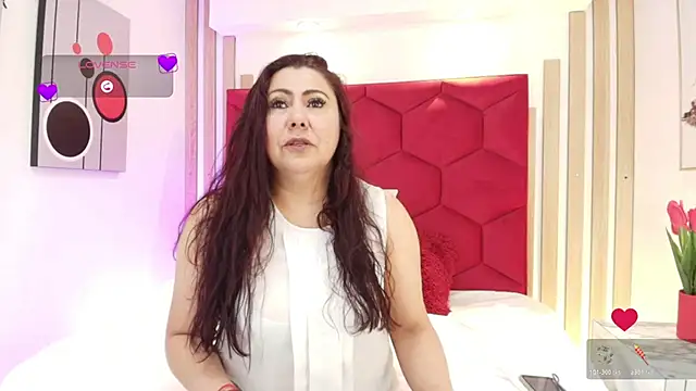 EmmaJhomson online show from April 25, 12:41 pm