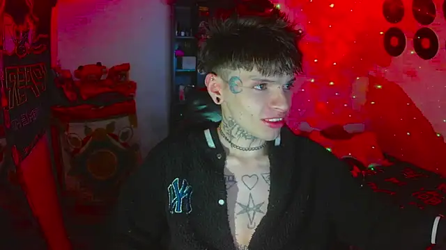 Snapshot of prince_x_dark chatting on September 9, 2:44 am prince x dark online show from September 9, 2:44 am