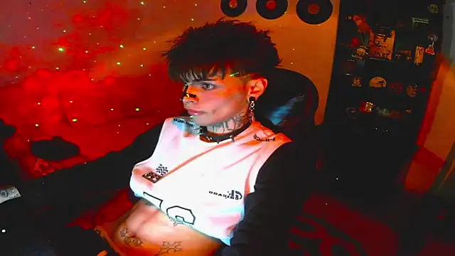 Snapshot of prince_x_dark chatting on October 16, 5:08 am prince x dark online show from October 16, 5:08 am