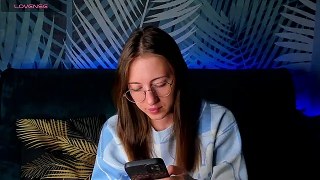 ChristyCrayme online show from October 3, 10:18 pm