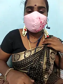 Snapshot of Tamil_riyalini12 chatting on October 10, 5:23 pm Tamil riyalini12 online show from October 10, 5:23 pm