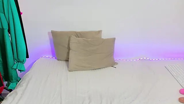 Ivanna  Rose online show from July 4, 4:51 am