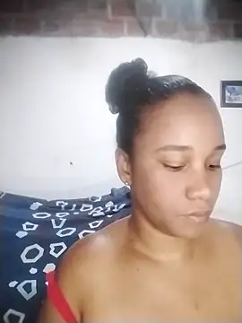 Snapshot of EbonyHorrny chatting on October 2, 11:39 am EbonyHorrny online show from October 2, 11:39 am