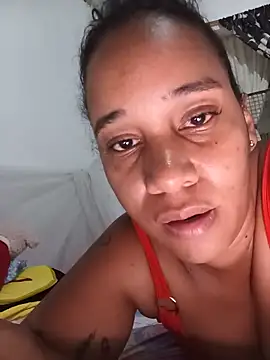 Snapshot of EbonyHorrny chatting on May 18, 11:10 pm EbonyHorrny online show from May 18, 11:10 pm