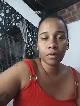 Snapshot of EbonyHorrny chatting on June 5, 12:39 am EbonyHorrny online show from June 5, 12:39 am