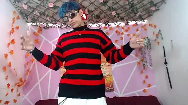 Snapshot of Bastian_boyshot77 chatting on October 2, 7:54 pm Bastian boyshot77 online show from October 2, 7:54 pm