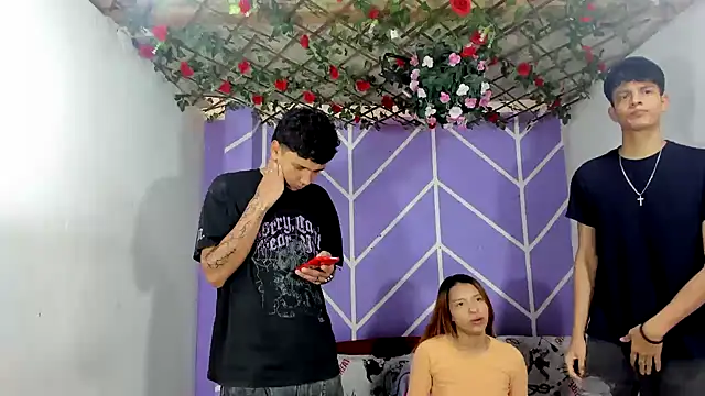 Snapshot of Bastian_boyshot77 chatting on October 17, 1:25 pm Bastian boyshot77 online show from October 17, 1:25 pm