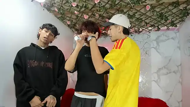 Bastian boyshot77 online show from June 23, 1:31 pm